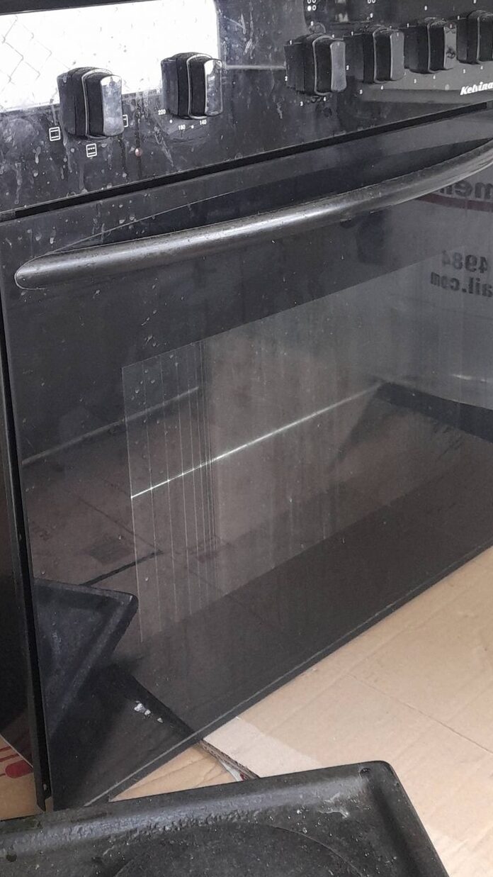 Commercial industrial stove for professional kitchen use